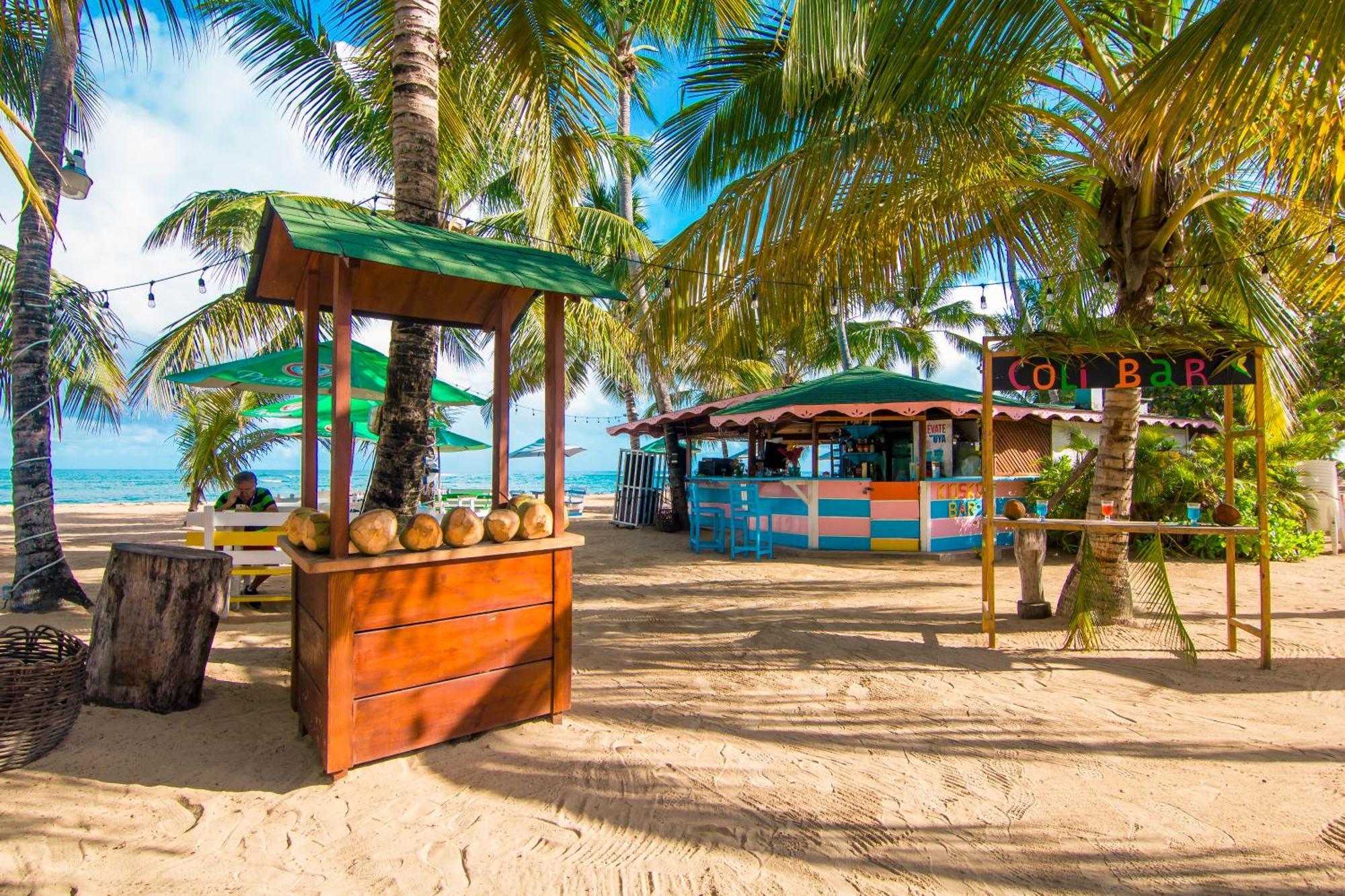 Hotel Playa Colibri Лас Теренас Екстериор снимка