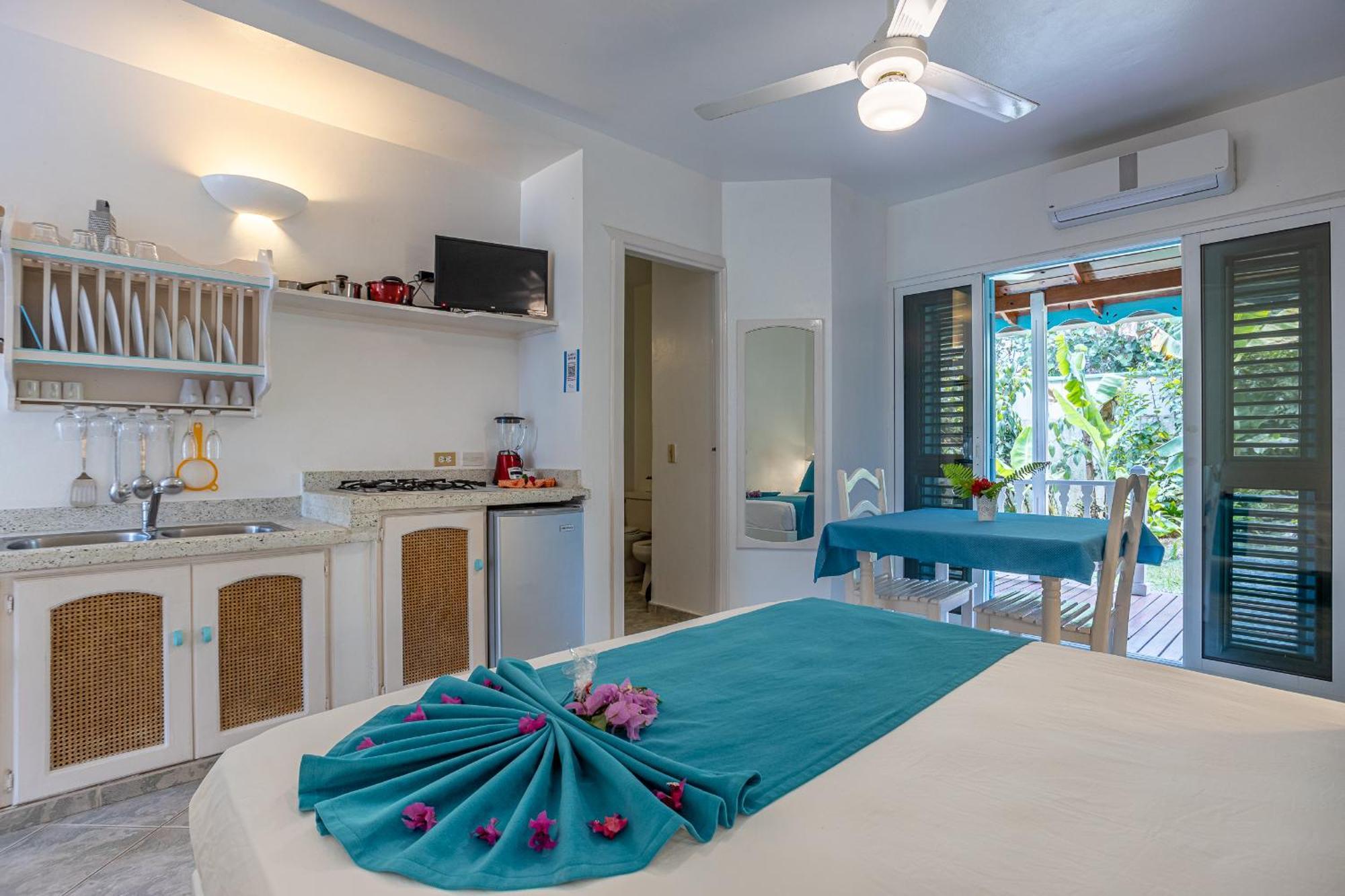 Hotel Playa Colibri Лас Теренас Екстериор снимка