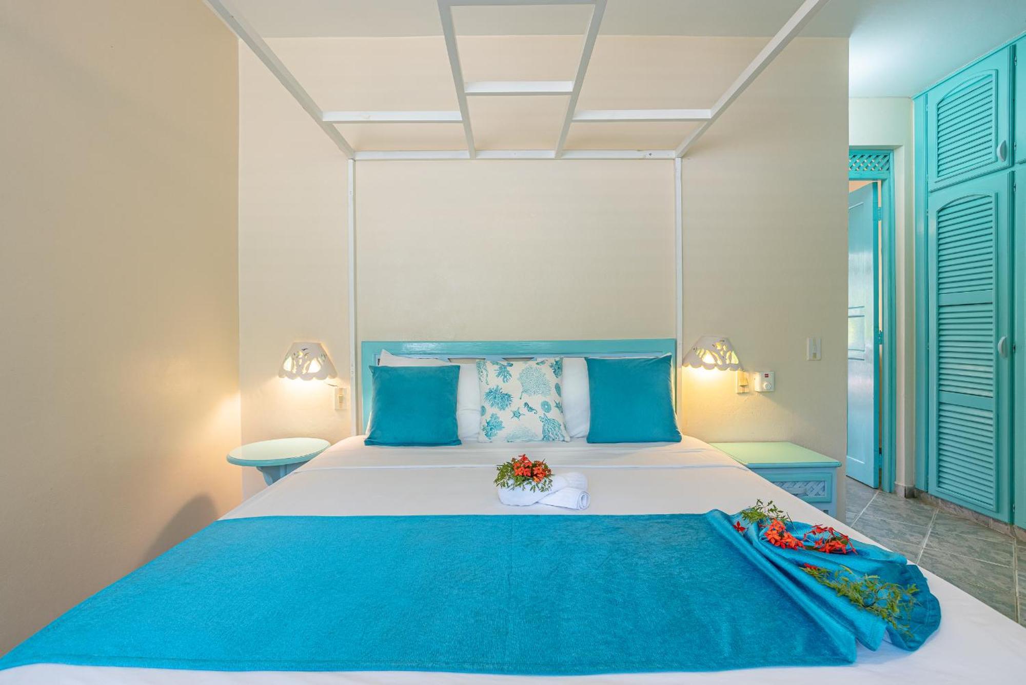 Hotel Playa Colibri Лас Теренас Екстериор снимка