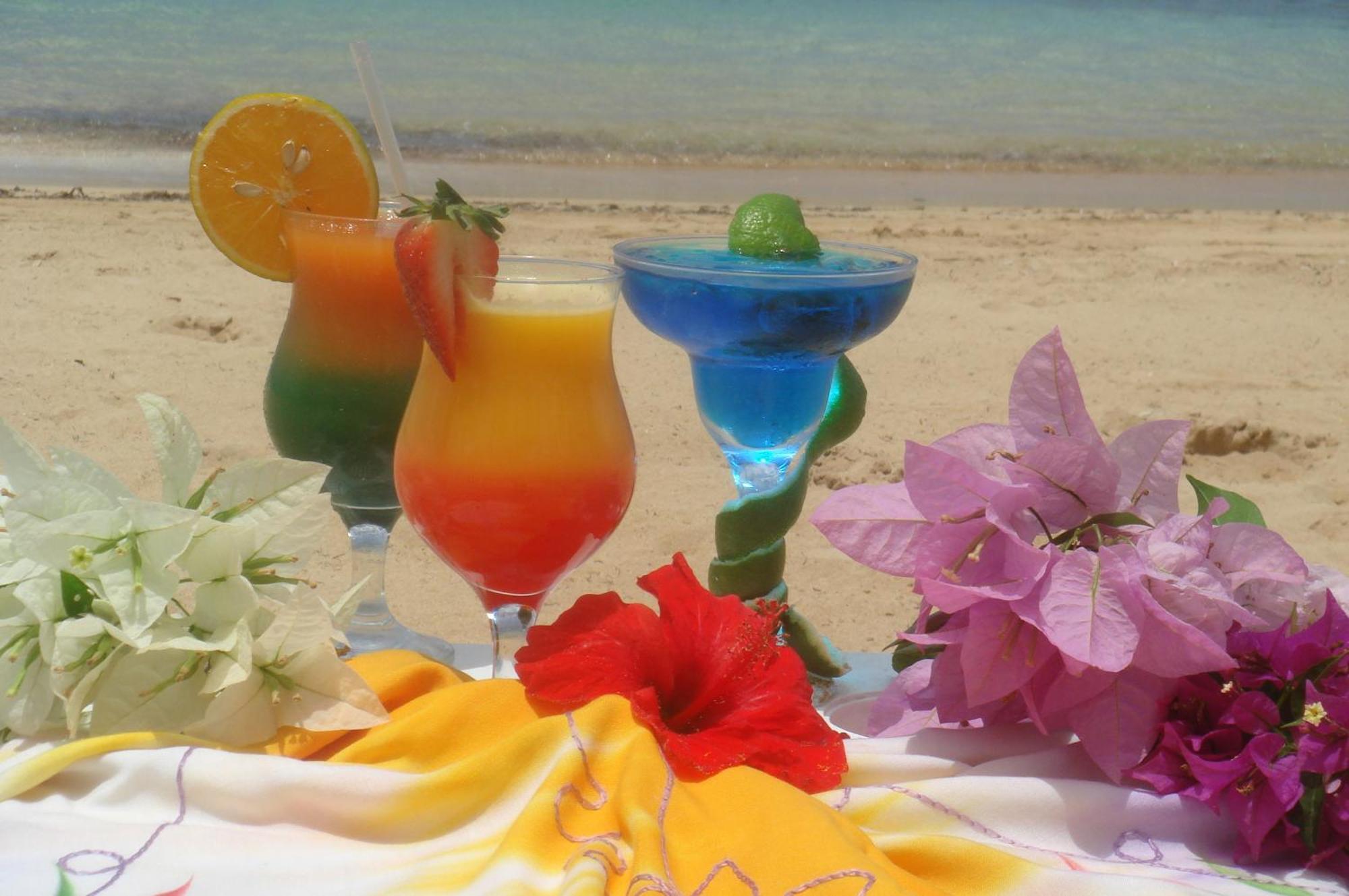 Hotel Playa Colibri Лас Теренас Екстериор снимка