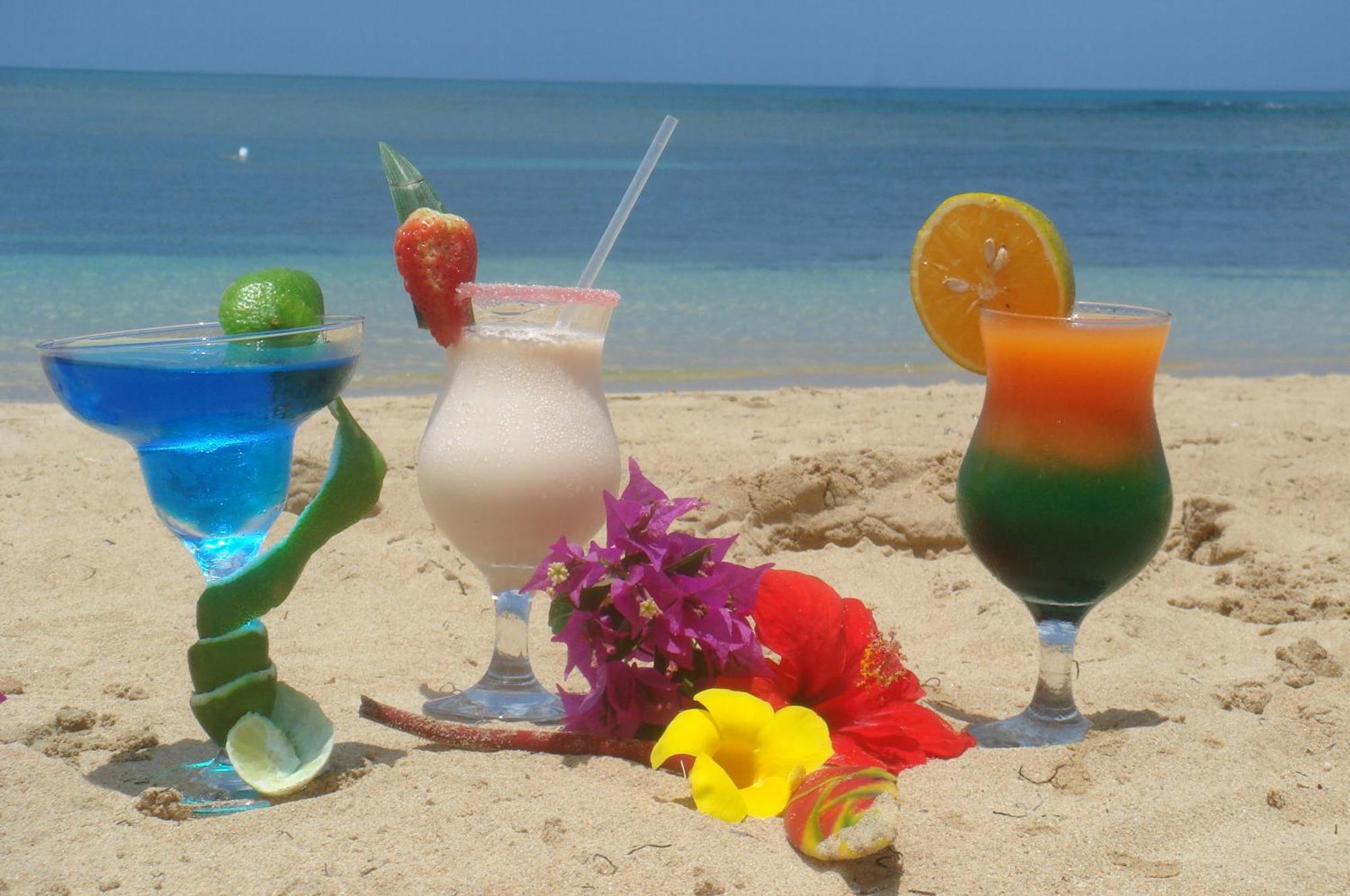 Hotel Playa Colibri Лас Теренас Екстериор снимка