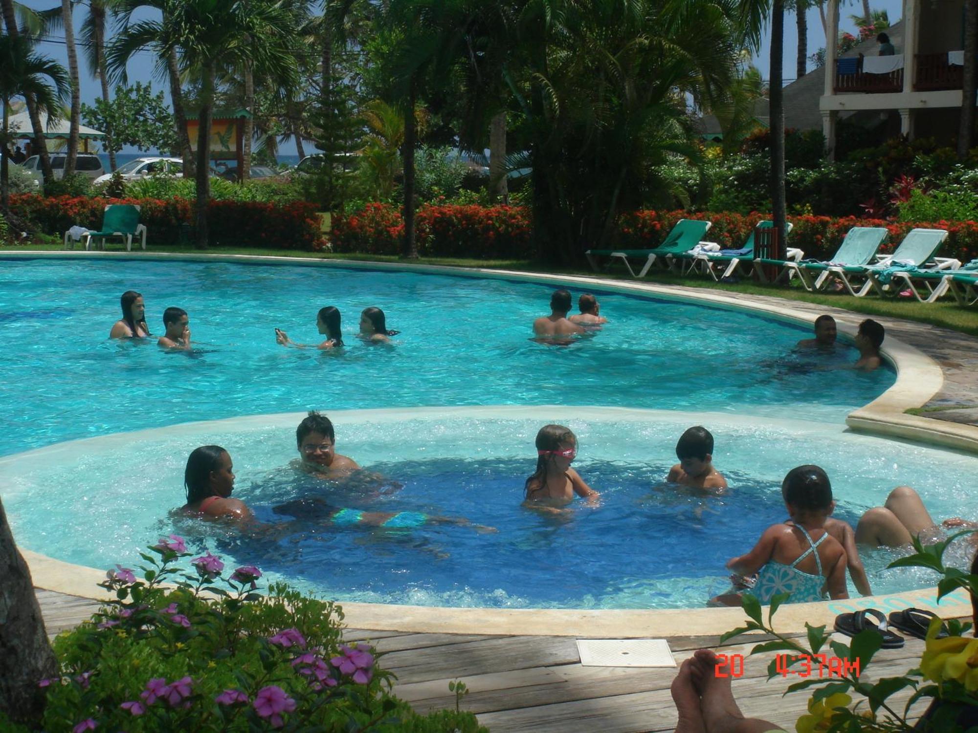 Hotel Playa Colibri Лас Теренас Екстериор снимка